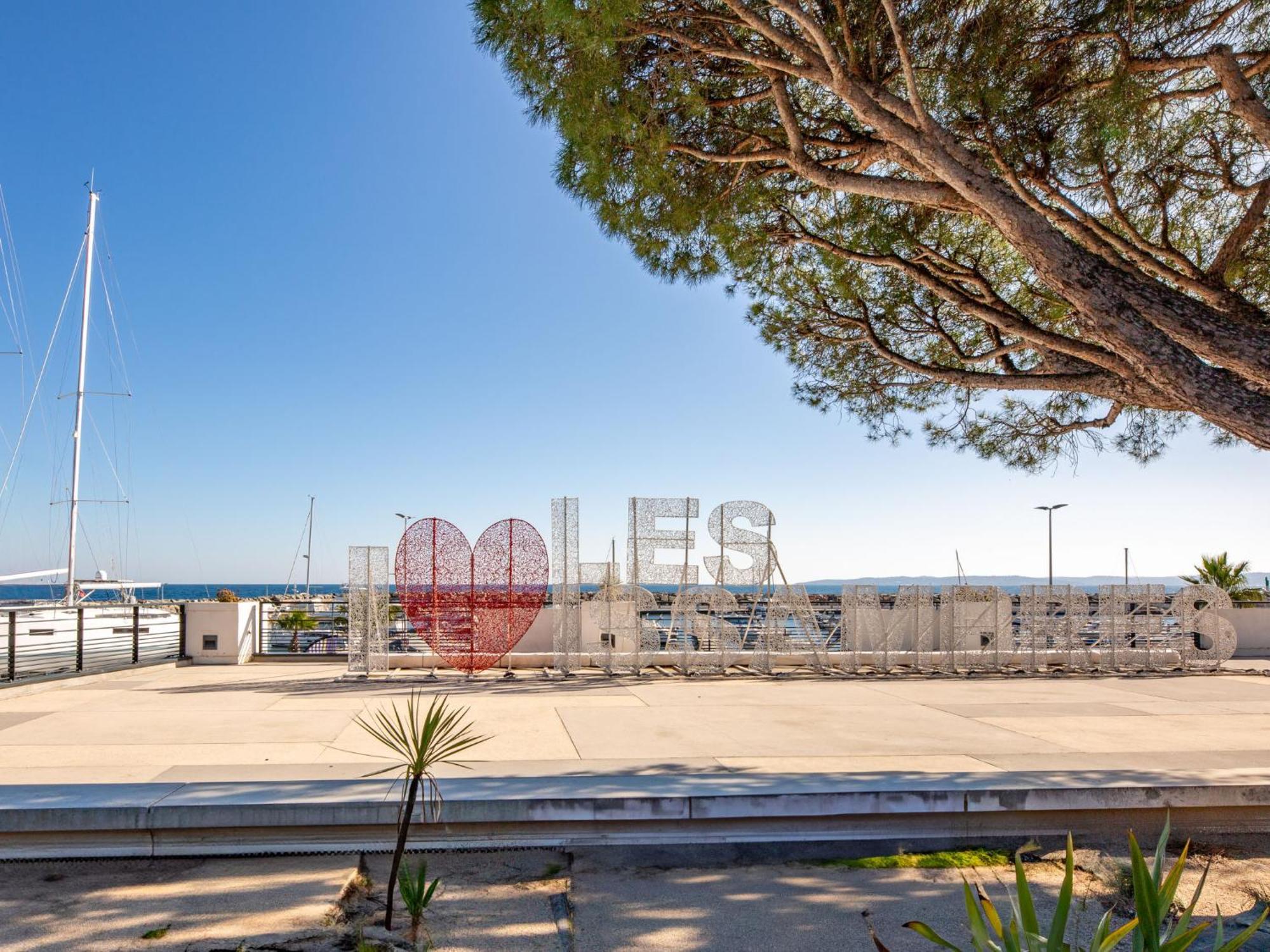 Apartment Le Domaine De La Gaillarde-16 By Interhome Les Issambres Exterior photo